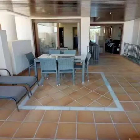 Departamento En Complejo Residencial Bahia Del Plata, Estepona, Espana